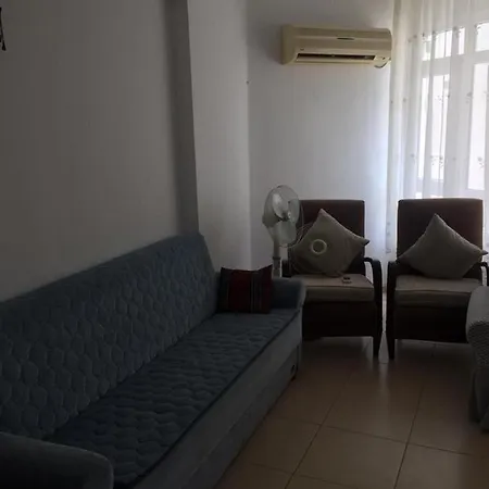 Sarimsakli Meydaninda Denize 0 1+1 Esyali *
