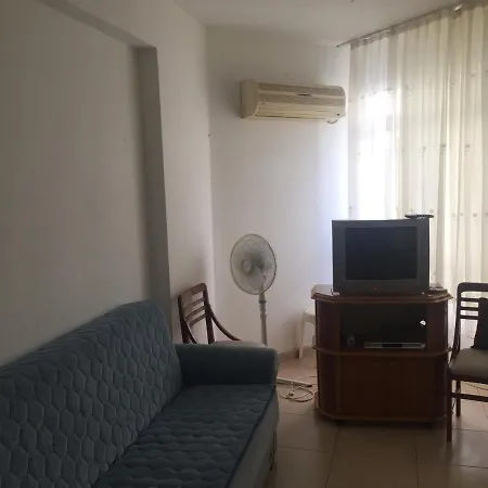Apartment Sarimsakli Meydaninda Denize 0 1+1 Esyali Ayvalik